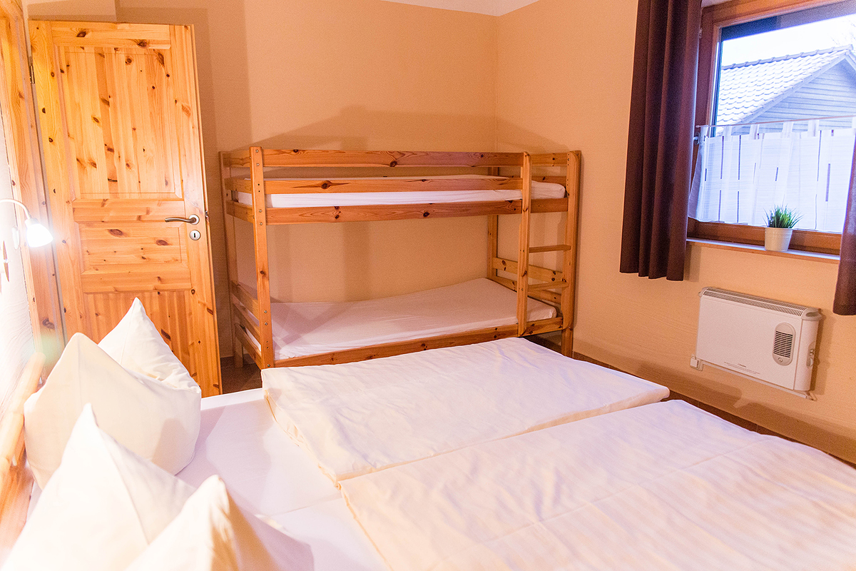 Großes Ferienhaus für Familien in MV Naturcamp "Zu den zwei Birken"